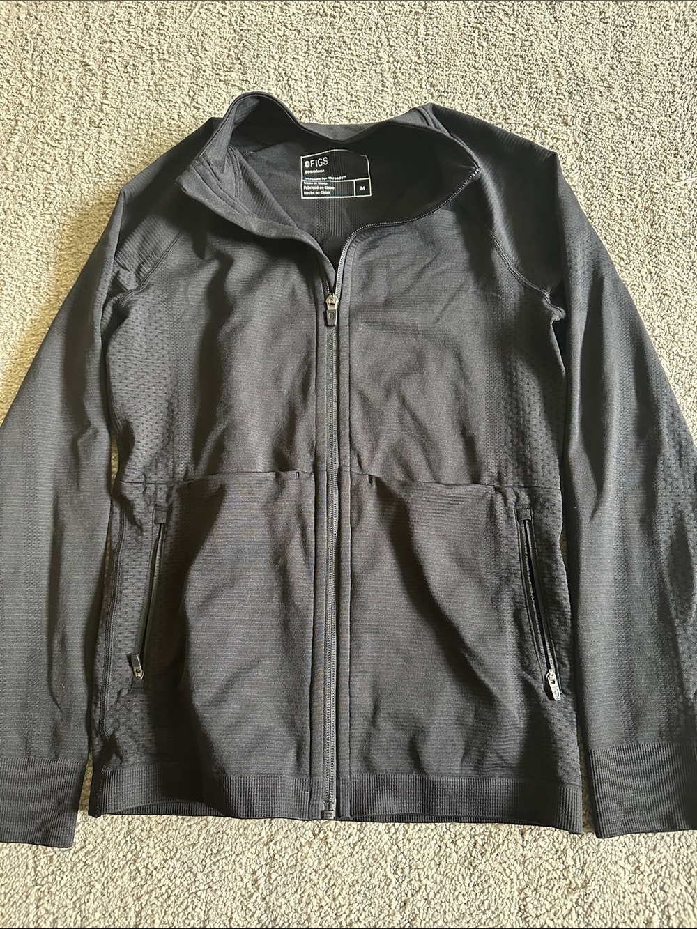 FIGS Women's Black Salta
Seamless - Full Zip